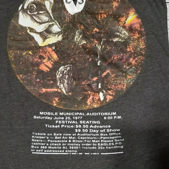 Eagle's World Tour 87 Crisscross Top - Picture 7 of 8